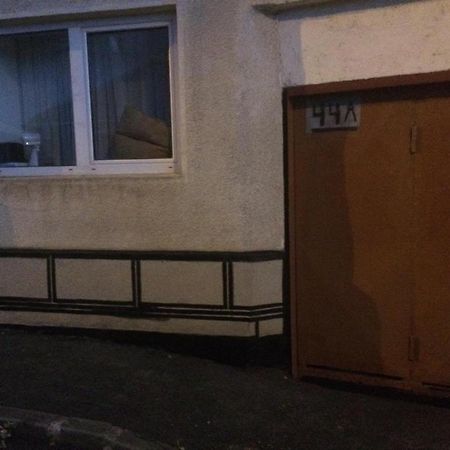 Casa Cu Curte Hotell Braşov Eksteriør bilde
